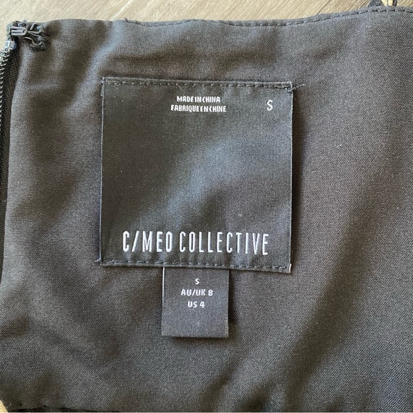 Black & Gold Peplum Stripe Tank - Picture 3 of 3